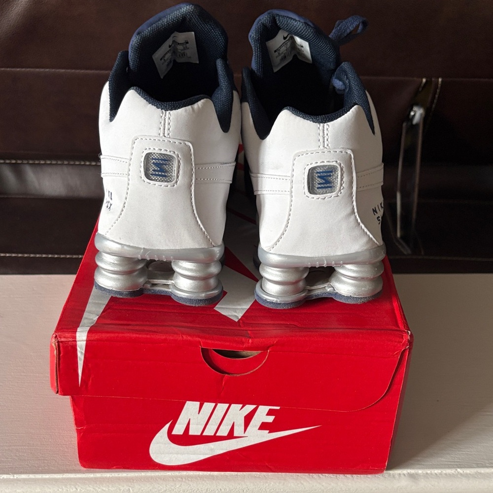 Nike Shox R4 - Picture 4 of 5